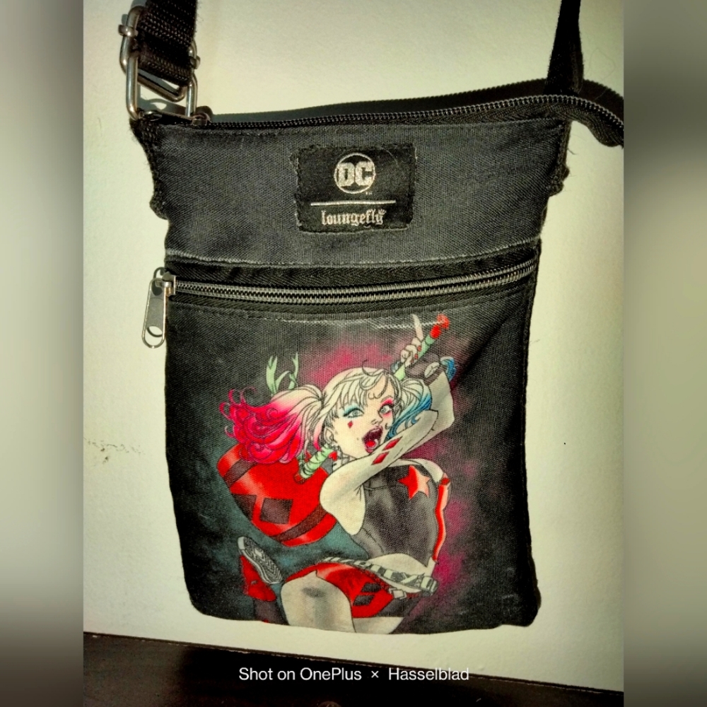 Loungefly DC Comics Harley Quinn Passport Crossbody Bag Purse